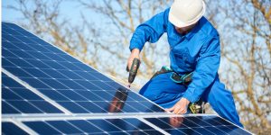 Installation Maintenance Panneaux Solaires Photovoltaïques à Essia